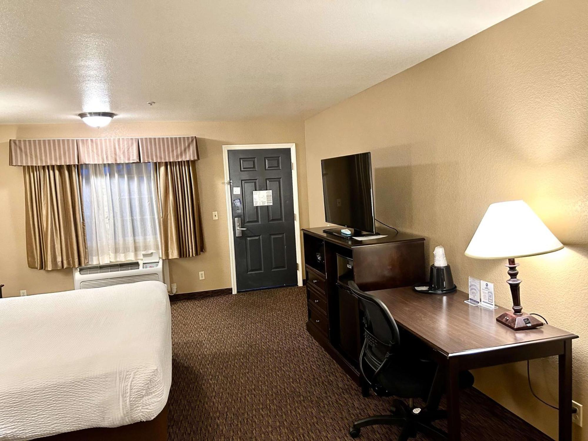 Best Western Country Inn Fortuna Eksteriør bilde