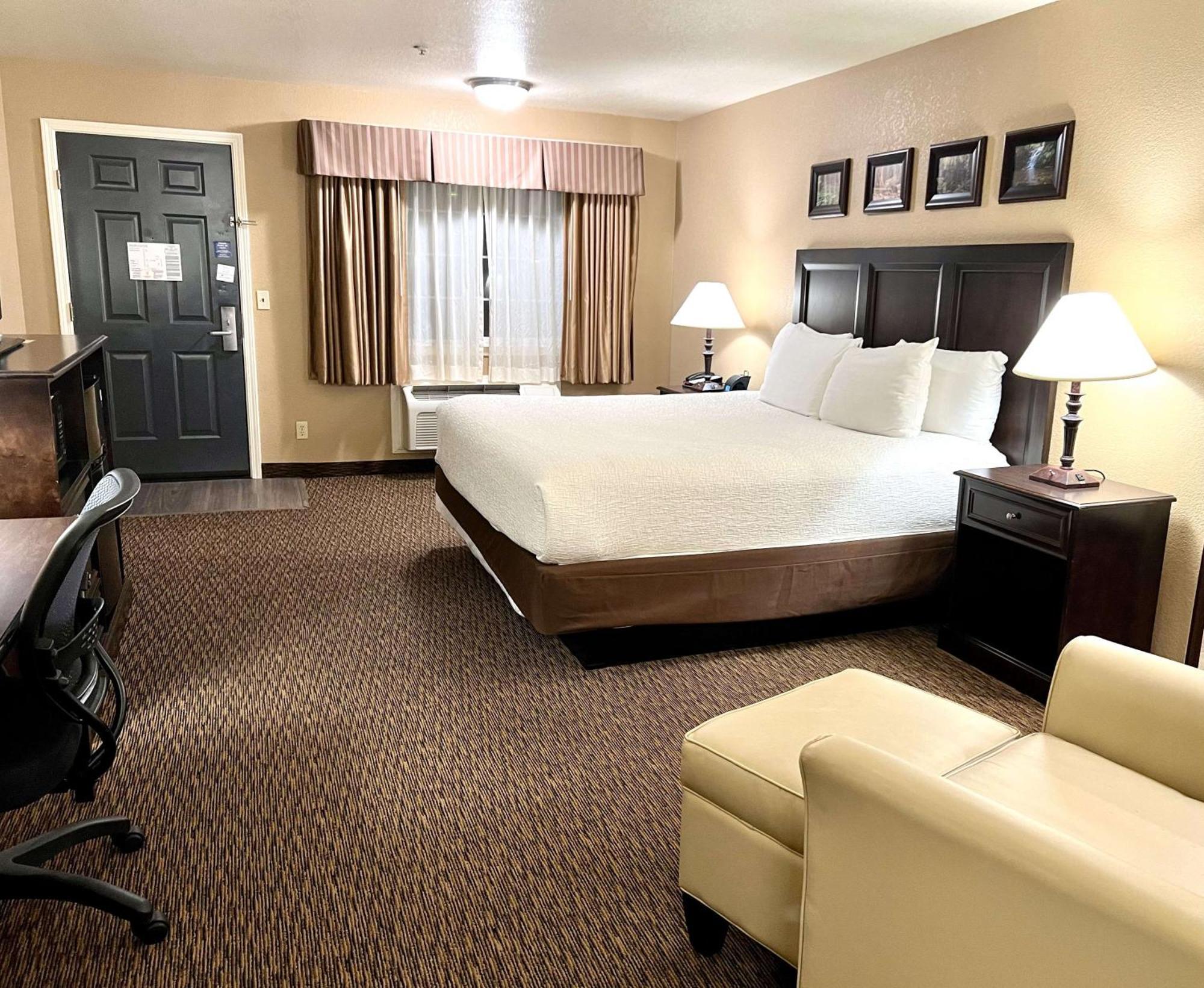 Best Western Country Inn Fortuna Eksteriør bilde