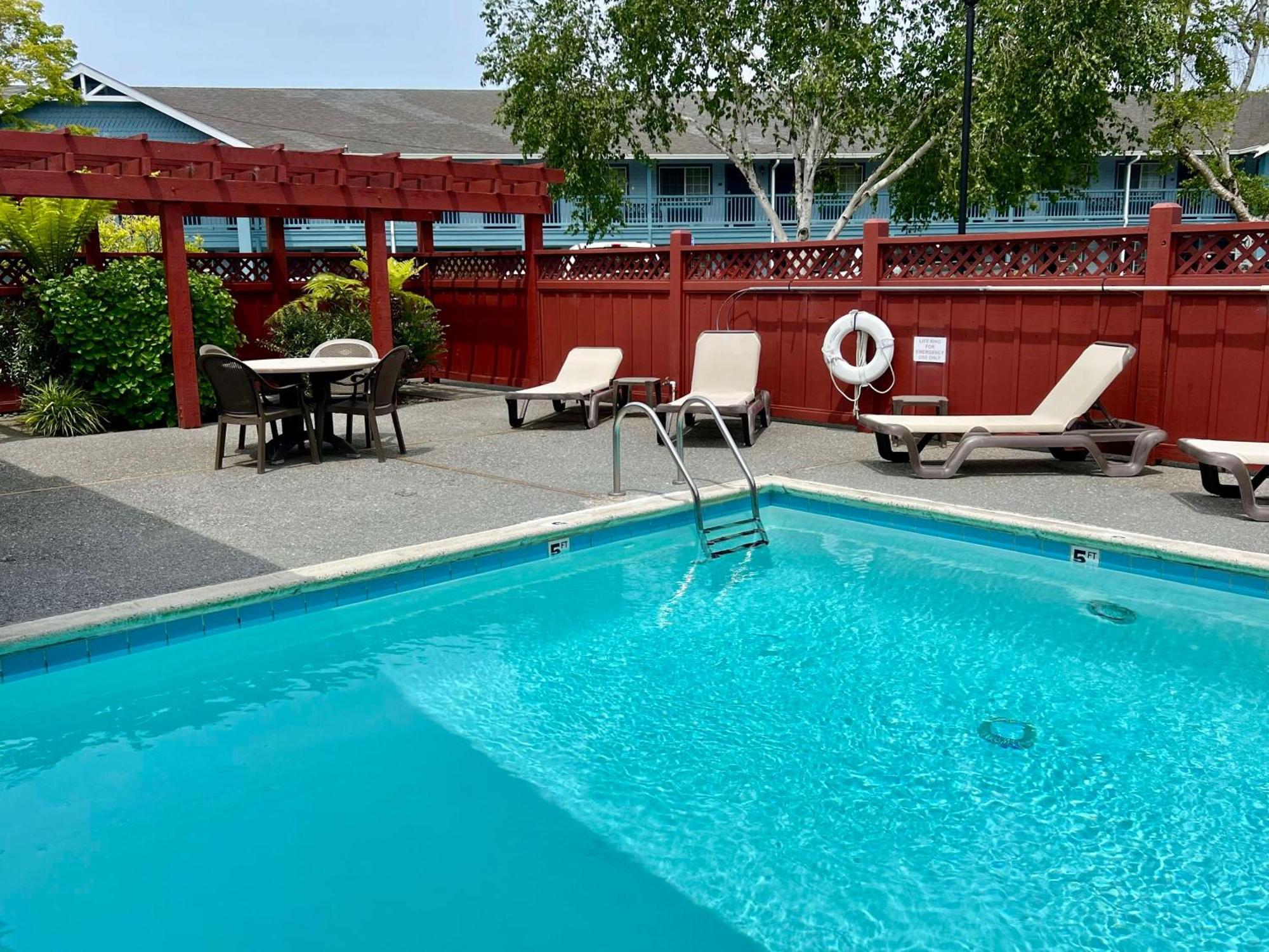 Best Western Country Inn Fortuna Eksteriør bilde